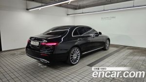 Mercedes-Benz E-Class E450 4MATIC Exclusive 2023 года из Южной Кореи