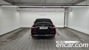 Mercedes-Benz E-Class E450 4MATIC Exclusive 2023 года из Южной Кореи