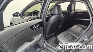 Kia K3 1.6 2024 года из Южной Кореи