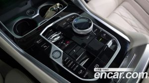 BMW X6 xDrive40d M Sport Online Exclusive 2025 года из Южной Кореи