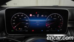 Mercedes-Benz C-Class C200 Avantgarde 2025 года из Южной Кореи
