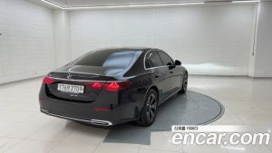 Mercedes-Benz E-Class E200 Avantgarde 2025 года из Южной Кореи
