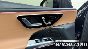 Mercedes-Benz E-Class E200 Avantgarde 2025 года из Южной Кореи