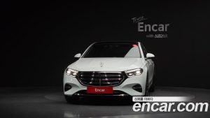 Mercedes-Benz E-Class E300 4MATIC Exclusive 2025 года из Южной Кореи