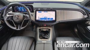 Mercedes-Benz E-Class E300 4MATIC Exclusive 2025 года из Южной Кореи