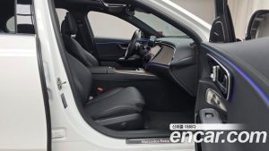 Mercedes-Benz E-Class E300 4MATIC Exclusive 2025 года из Южной Кореи