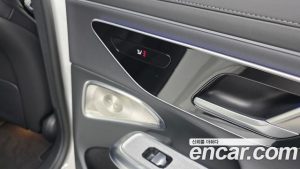 Mercedes-Benz E-Class E300 4MATIC Exclusive 2025 года из Южной Кореи