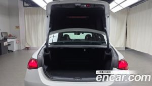 Mercedes-Benz E-Class E300 4MATIC Exclusive 2025 года из Южной Кореи