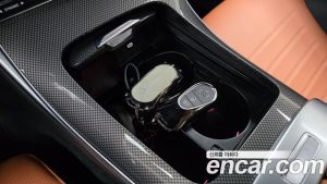 Mercedes-Benz C-Class C300 4MATIC AMG Line 2023 года из Южной Кореи