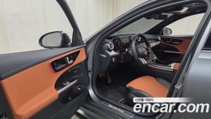 Mercedes-Benz C-Class C300 4MATIC AMG Line 2023 года из Южной Кореи