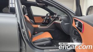 Mercedes-Benz C-Class C300 4MATIC AMG Line 2023 года из Южной Кореи