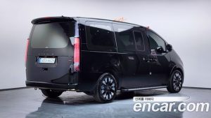 Hyundai Staria 4WD Lounge 7-Seater 2025 года из Южной Кореи