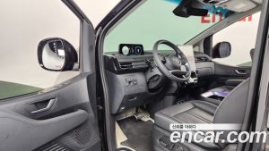 Hyundai Staria 4WD Lounge 7-Seater 2025 года из Южной Кореи