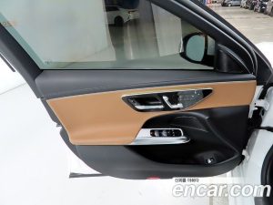 Mercedes-Benz E-Class E200 Avantgarde 2024 года из Южной Кореи