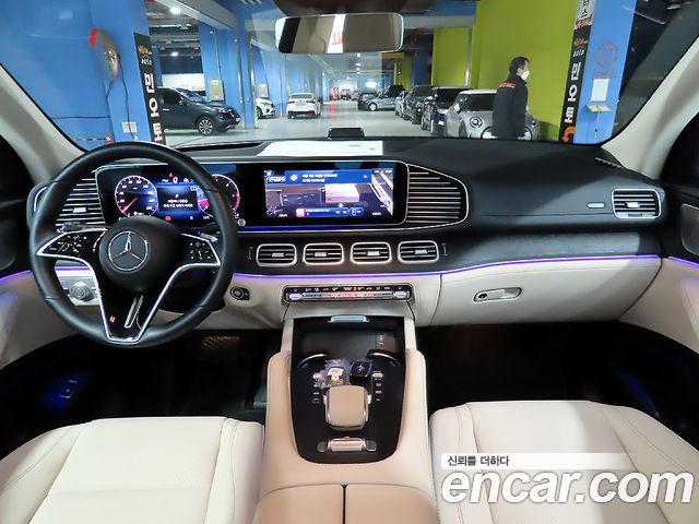 Mercedes-Benz GLE-Class GLE300d 4MATIC 2025 года из Кореи