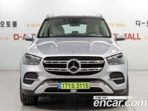 Mercedes-Benz GLE-Class GLE300d 4MATIC 2025 года из Южной Кореи