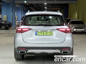Mercedes-Benz GLE-Class GLE300d 4MATIC 2025 года из Южной Кореи
