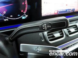 Mercedes-Benz GLE-Class GLE300d 4MATIC 2025 года из Южной Кореи