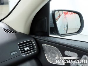 Mercedes-Benz GLE-Class GLE300d 4MATIC 2025 года из Южной Кореи