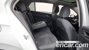 Volkswagen Golf 2.0 TDI Prestige 2024 года из Южной Кореи