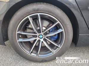 BMW 5-Series 520i M Sport 2023 года из Южной Кореи