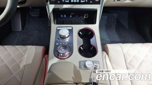 Genesis GV80 2.5T Бензин AWD 2024 года из Южной Кореи