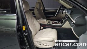 Genesis GV80 2.5T Бензин AWD 2024 года из Южной Кореи