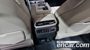 Genesis GV80 2.5T Бензин AWD 2024 года из Южной Кореи