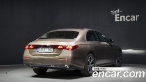 Mercedes-Benz E-Class E200 Avantgarde 2025 года из Южной Кореи