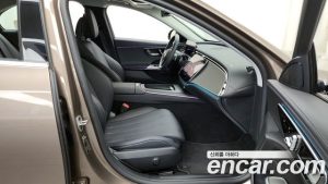 Mercedes-Benz E-Class E200 Avantgarde 2025 года из Южной Кореи