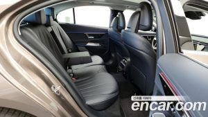 Mercedes-Benz E-Class E200 Avantgarde 2025 года из Южной Кореи