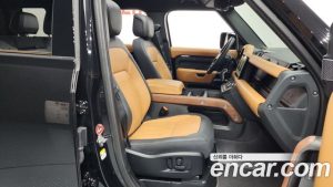Land Rover Defender 110 P400 X 2024 года из Южной Кореи
