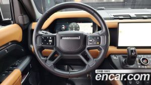 Land Rover Defender 110 P400 X 2024 года из Южной Кореи