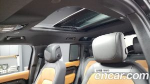 Land Rover Defender 110 P400 X 2024 года из Южной Кореи