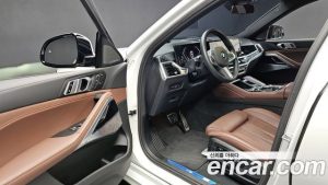BMW X6 xDrive40i M Sport 2025 года из Южной Кореи