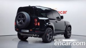 Land Rover Defender 90 P400 X 2024 года из Южной Кореи