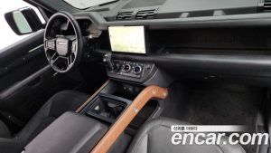 Land Rover Defender 90 P400 X 2024 года из Южной Кореи