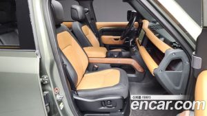 Land Rover Defender 110 P400 X 2024 года из Южной Кореи
