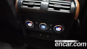 Land Rover Defender 110 P400 X 2024 года из Южной Кореи