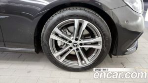 Mercedes-Benz E-Class E250 Avantgarde 2023 года из Южной Кореи