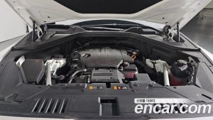Genesis GV80 2.5T Бензин AWD 2024 года из Южной Кореи