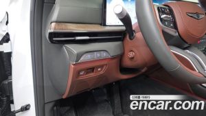 Genesis GV80 2.5T Бензин AWD 2024 года из Южной Кореи