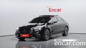 Mercedes-Benz E-Class E300 4MATIC Exclusive 2024 года из Южной Кореи