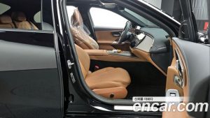 Mercedes-Benz E-Class E300 4MATIC Exclusive 2024 года из Южной Кореи