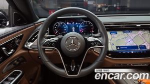 Mercedes-Benz E-Class E300 4MATIC Exclusive 2024 года из Южной Кореи