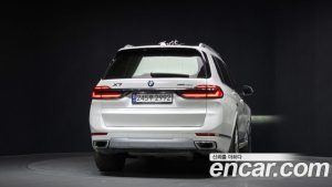 BMW X7 xDrive 40d Design Pure Excellence 6 2023 года из Южной Кореи