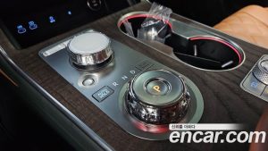 Genesis GV80 2.5T Бензин AWD 2024 года из Южной Кореи