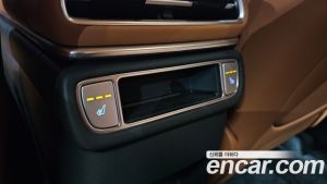 Genesis GV80 2.5T Бензин AWD 2024 года из Южной Кореи
