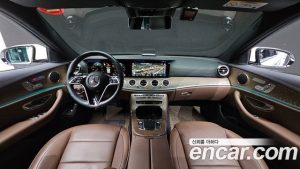 Mercedes-Benz E-Class E250 Exclusive 2023 года из Южной Кореи