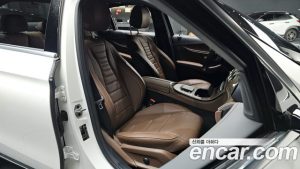 Mercedes-Benz E-Class E250 Exclusive 2023 года из Южной Кореи